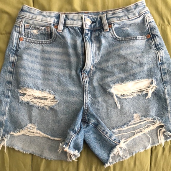 American Eagle Mom style Jean Shorts - Picture 1 of 2